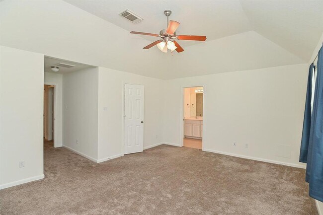 Building Photo - 5203 Brinkman Ct