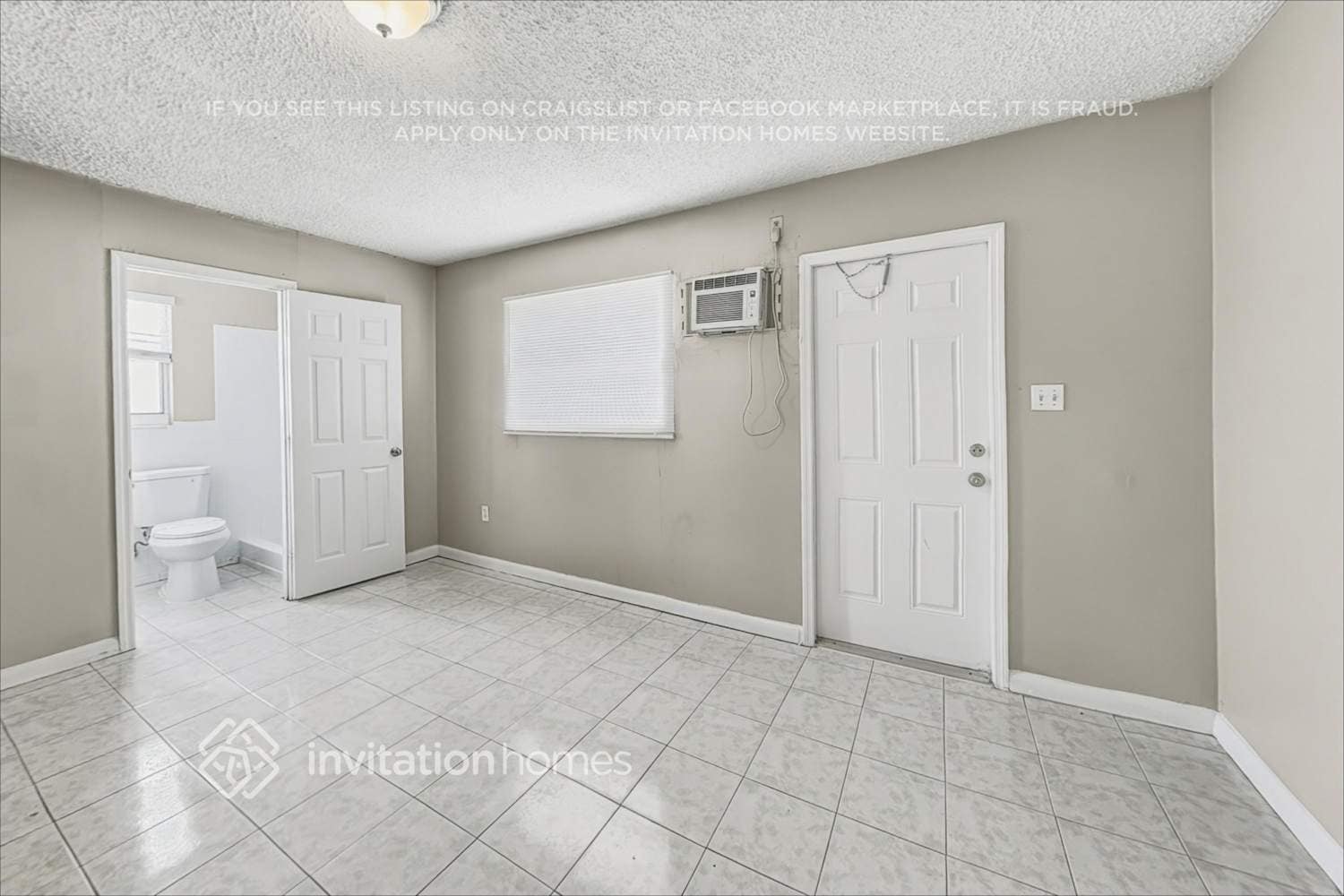 Building Photo - 458 NE 38th St
