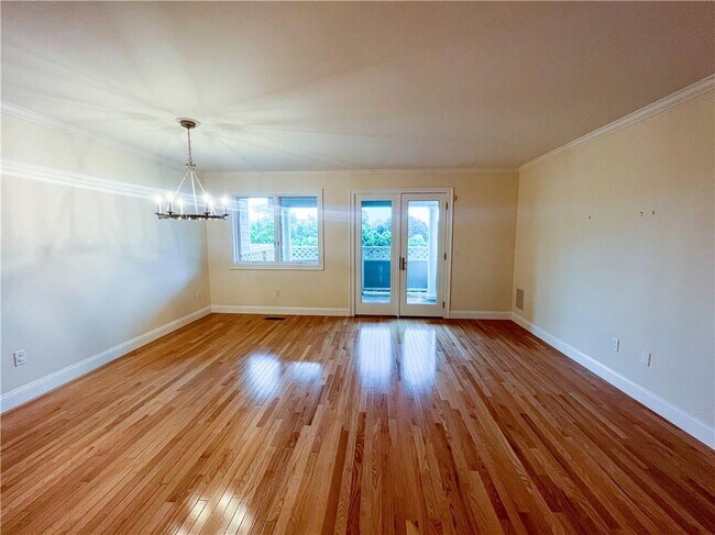 Building Photo - 39 Eagle Dr