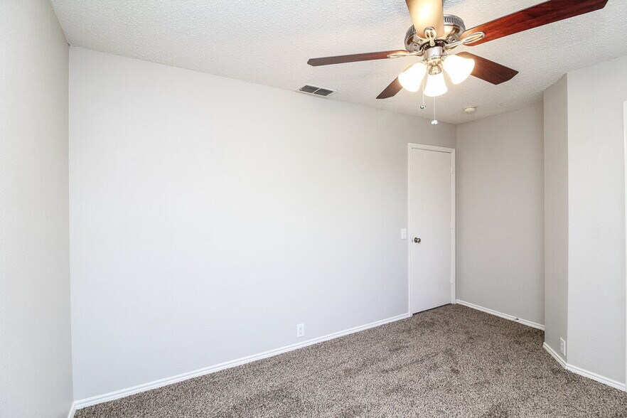 Building Photo - 7005 Edmundson Dr