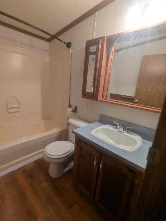 Building Photo - 4460 S Wise Rd