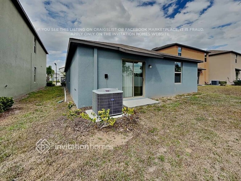 Building Photo - 2219 Treesdale Ave