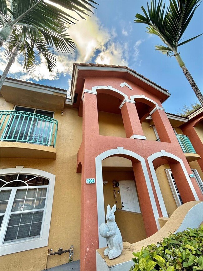 Building Photo - 6965 NW 173rd Dr