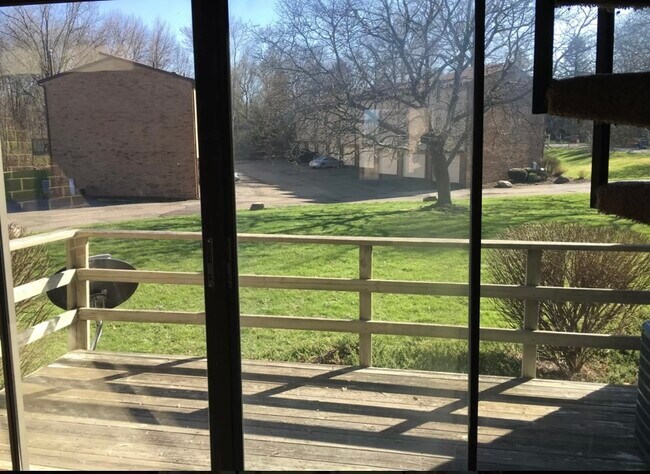 Building Photo - 2111 Penguin Ave