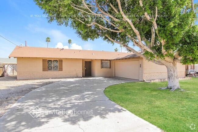 Building Photo - 5023 N 39th Dr
