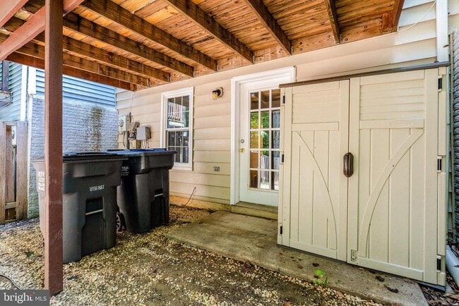 Building Photo - 15350 Inlet Pl