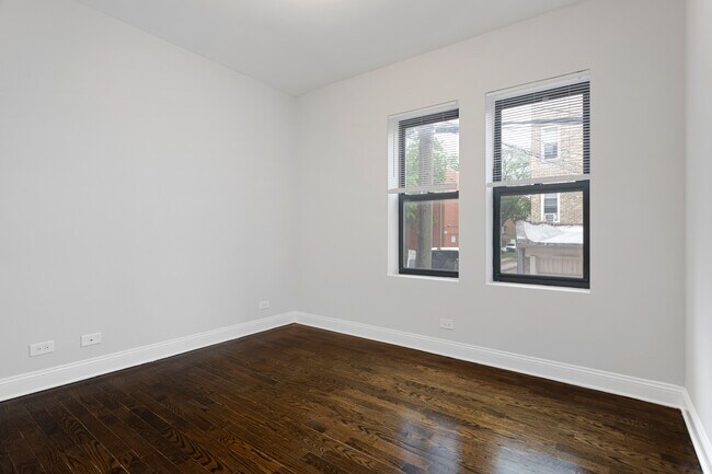 Building Photo - 7530 N Seeley Ave