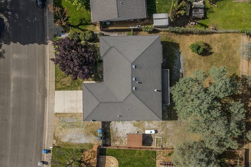 Building Photo - 188 Woodcliff Dr