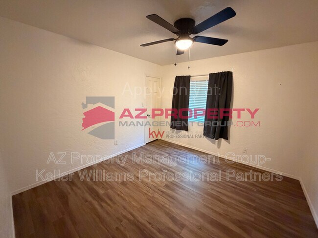 Building Photo - 12817 N 1st St