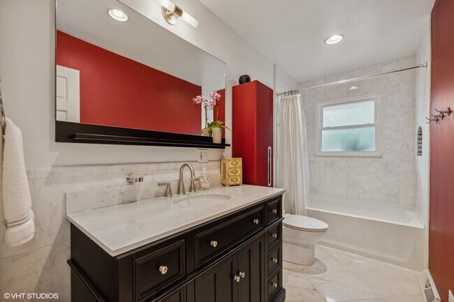 Building Photo - 1475 Deerfield Pl