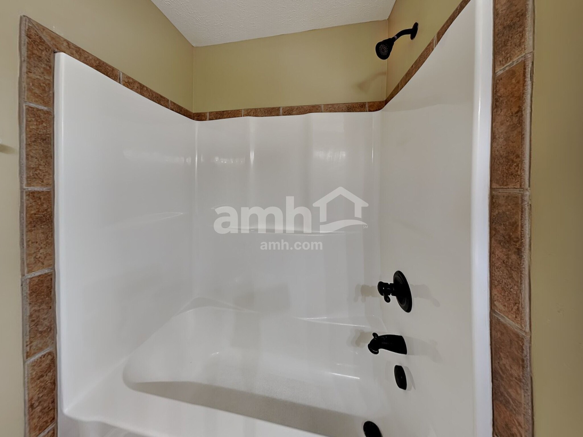 Building Photo - 1116 Chinook Cir