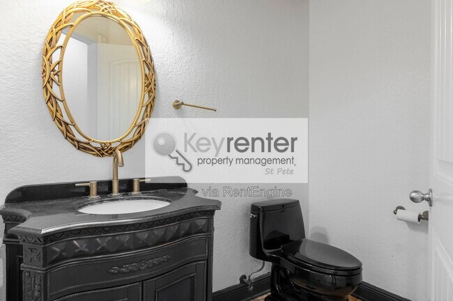 Building Photo - 3814 W El Prado Blvd