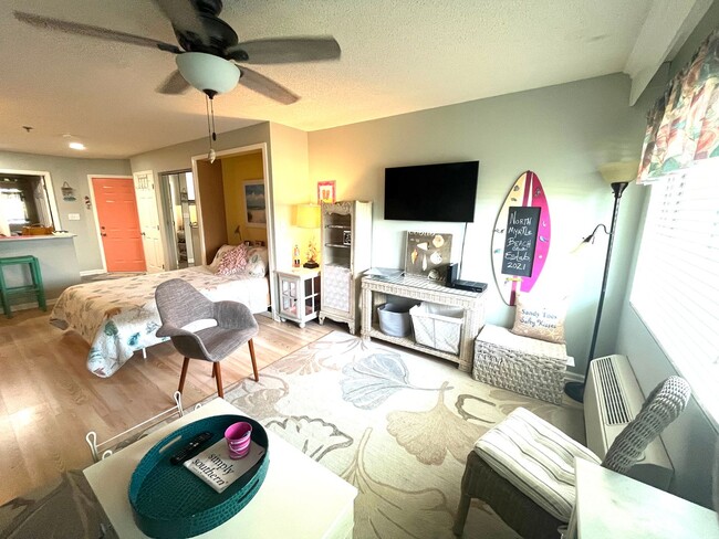 Building Photo - Available Now! Furnished Studio Condo at N...