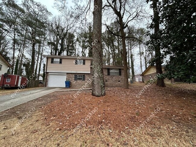 Building Photo - 3780 Cedar Hurst Way