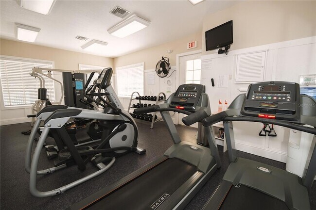 Building Photo - 5546 Whitehead St