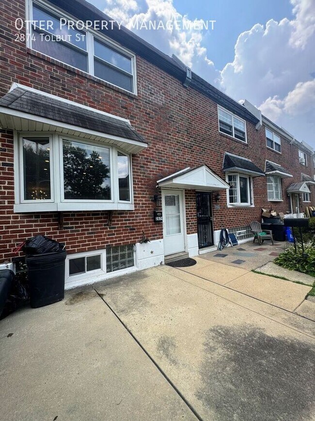 Building Photo - 2874 Tolbut St
