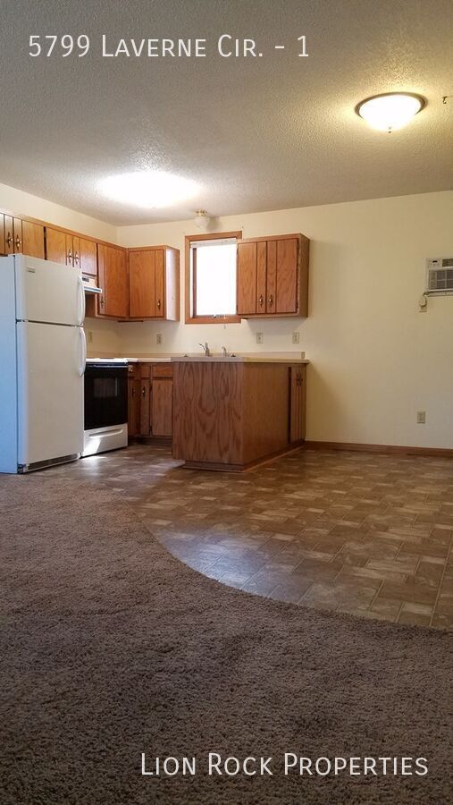 Building Photo - Two Bedroom in Baxter with Garage Included...