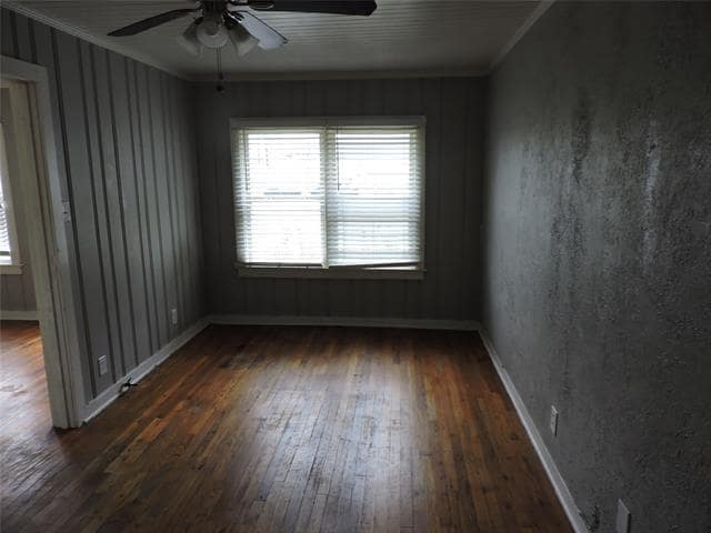 Building Photo - 2300 W Lowden St