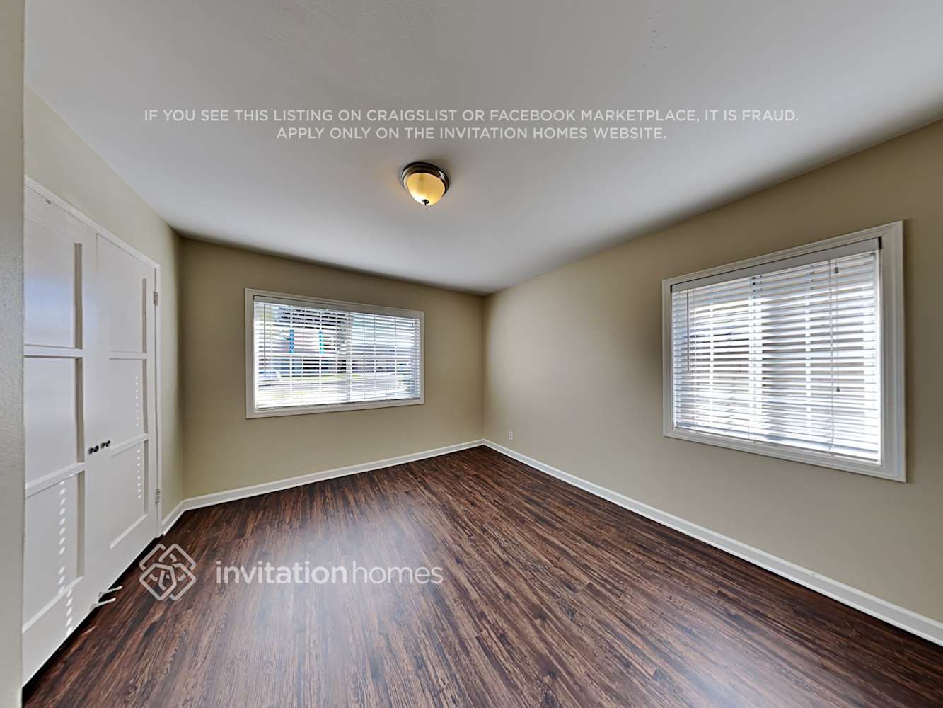 Building Photo - 8039 Lasaine Ave