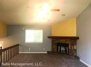 Building Photo - Lovely 3-Bedroom, 2-Bath Home in Lithonia