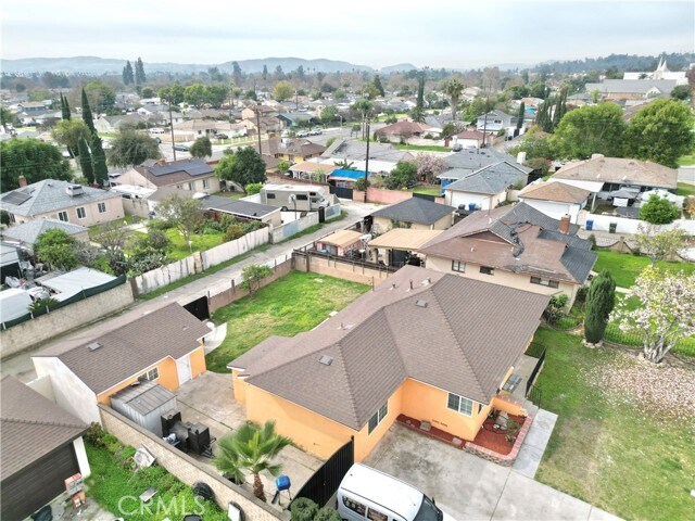 Building Photo - 732 James