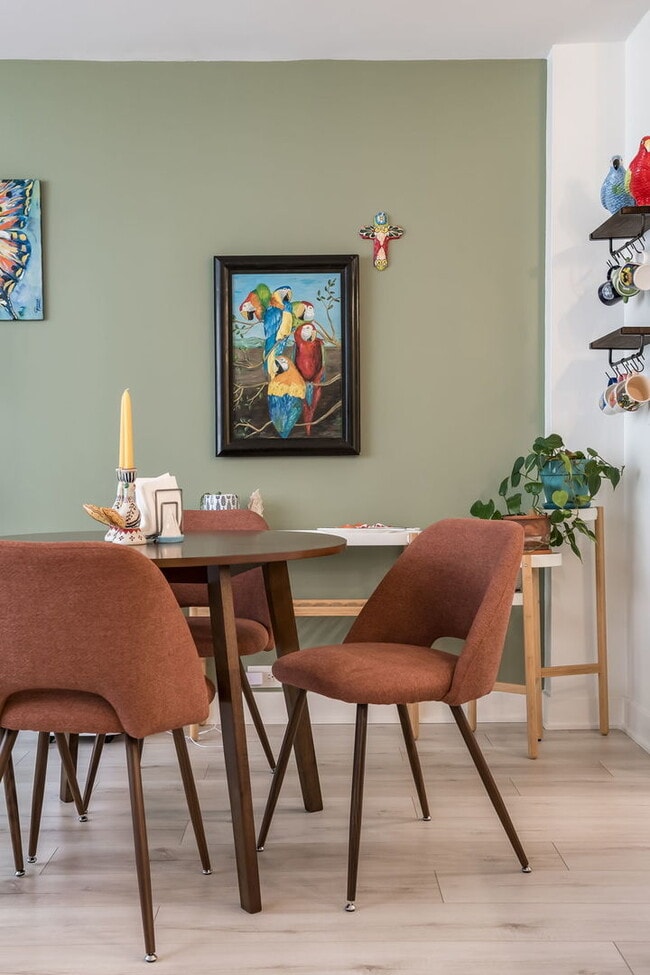 Building Photo - 2800 N Lake Shore Dr