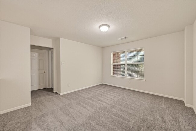 Building Photo - 13915 Maleewan Ln