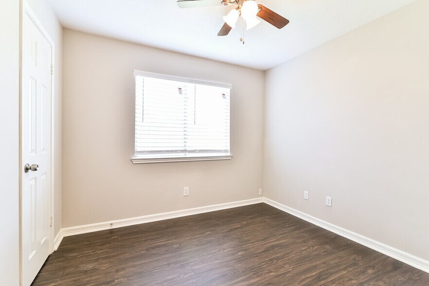 Building Photo - 16114 Purpleridge Ct