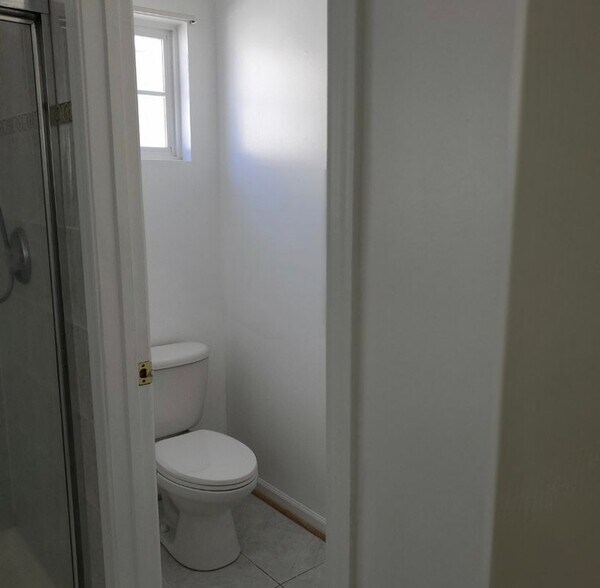 Building Photo - 3123 Sedgewick Dr