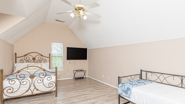 Building Photo - 3007 Smokey Hollow Dr