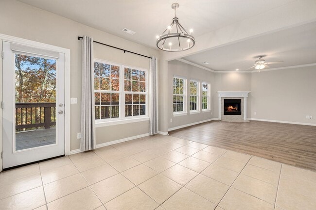 Building Photo - Charming 3-Bed Home in Fayetteville