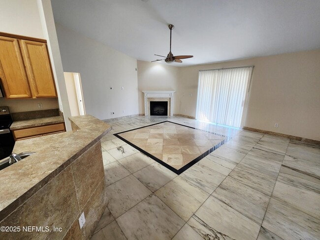 Building Photo - 6504 Crimson Leaf Ln