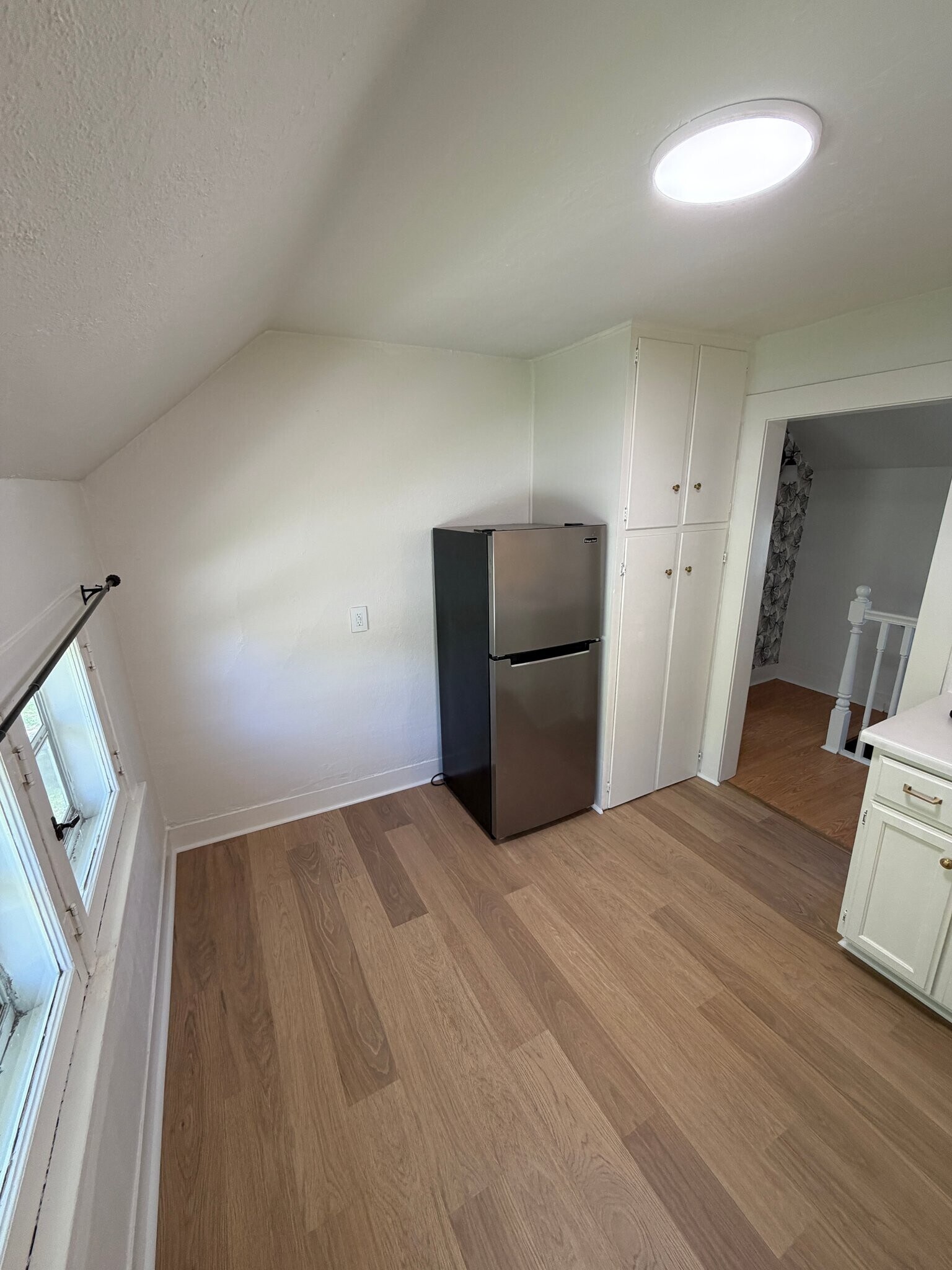 Building Photo - 315 N Maple St