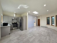 Building Photo - 76 E Wildflower Dr