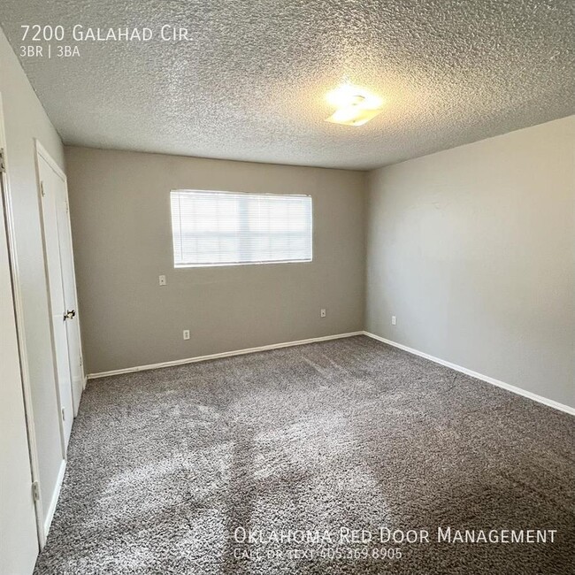 Building Photo - 7200 Galahad Cir