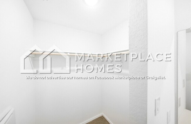 Building Photo - 6840 Marble Rdg
