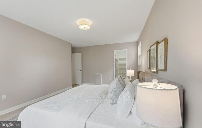 Building Photo - 3829 Hamilton St