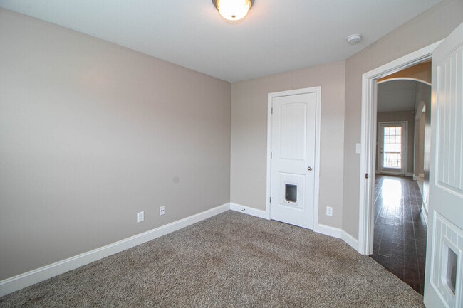 Building Photo - 151 Ambridge St