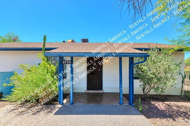 Primary Photo - 3733 N Mountain Ave