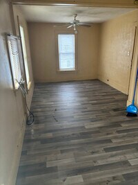 Building Photo - 1691 North Dr