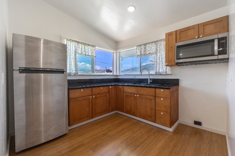 Building Photo - 534 Kaikoo St
