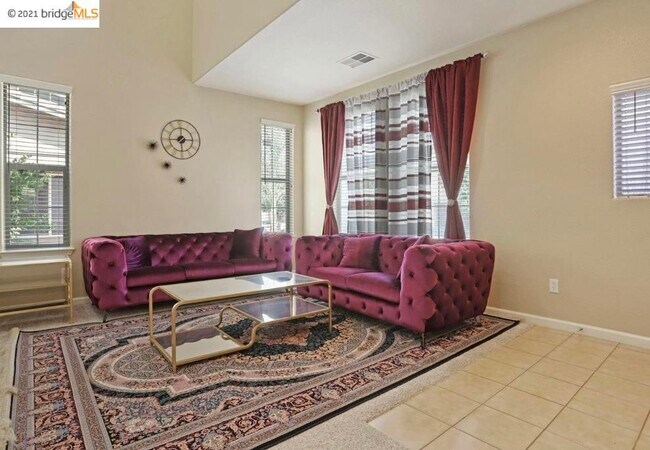 Building Photo - 16999 Sierra Gold Trail