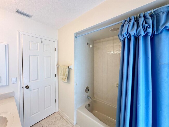 Building Photo - 5024 Southern Pine Cir