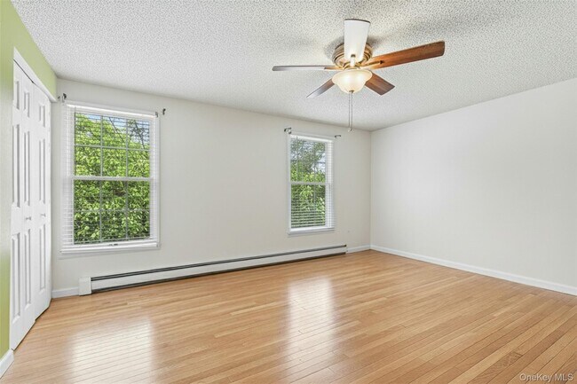 Building Photo - 21 Foreston Cir