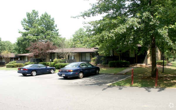 Building Photo - Harmony Woods