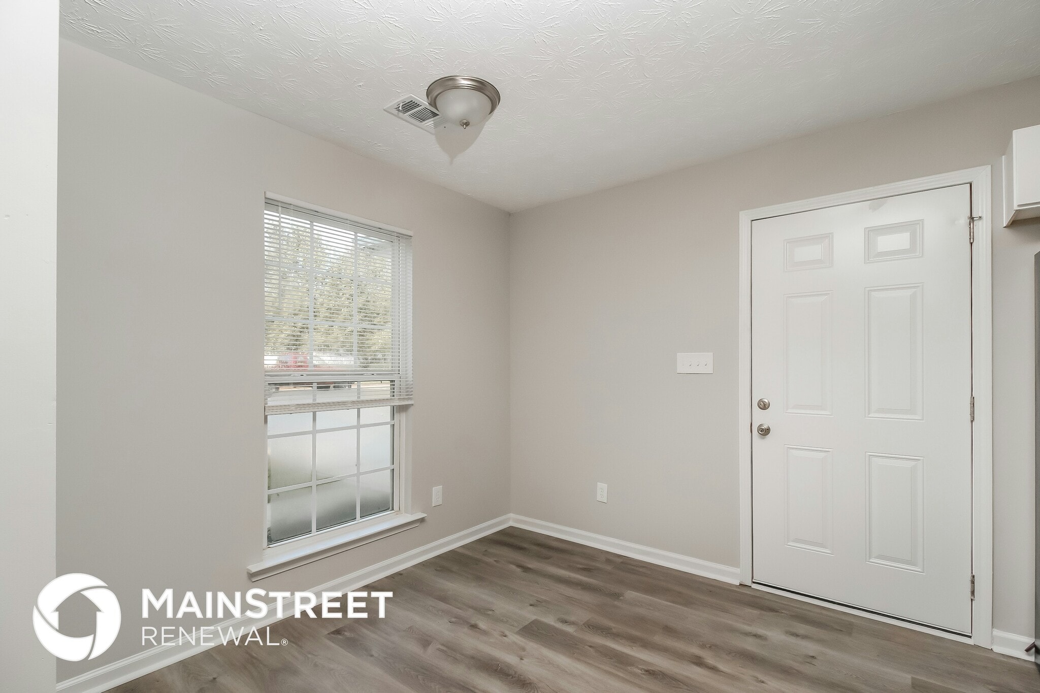 Building Photo - 1100 Overlook Dr