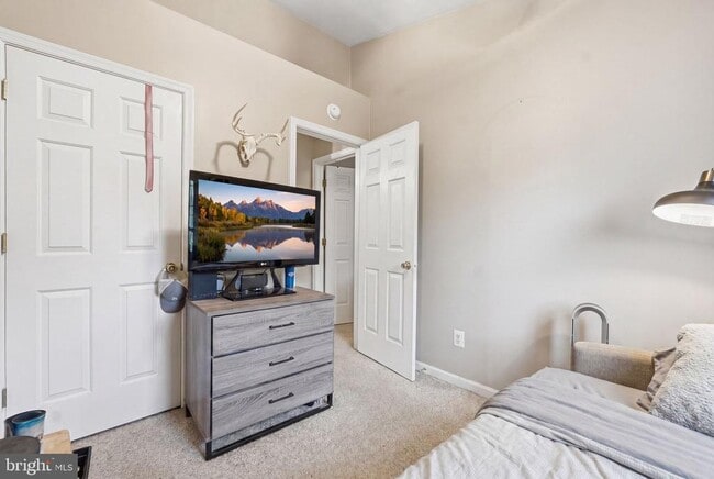 Building Photo - 12109 Wedgeway Ct