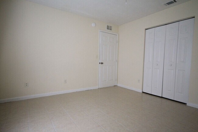 Building Photo - Lovely 3 bd/2 ba home in Summerfield!