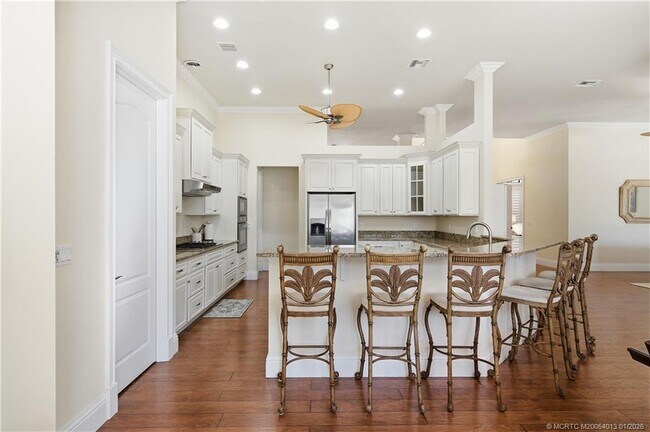 Building Photo - 109 SE Fiore Bello