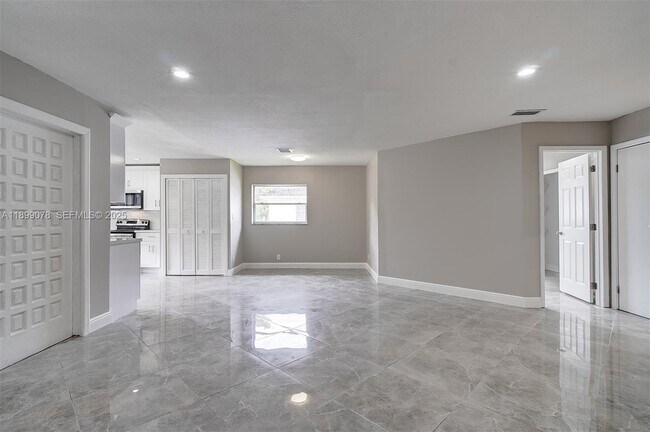 Building Photo - 10131 NW 35th St